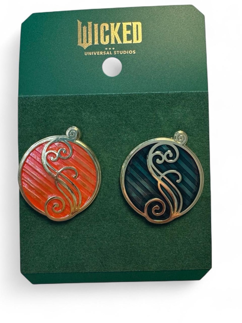 Universal Studios Wicked Shiz University 2 Pack Pin Set 2024